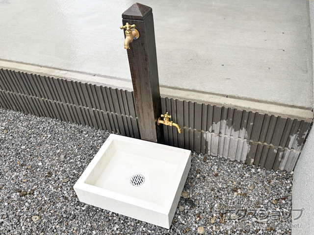 埼玉県春日部市のの立水栓・ガーデンシンク 水栓ユニット モ・エットL（2口仕様） 施工例