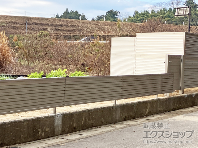 石川県七尾市ののフェンス・柵 ミエーネフェンス 目隠しルーバータイプ 自由柱施工 施工例