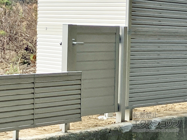 石川県七尾市のの門扉 シンプレオ 門扉 YM1型 横目隠し 片開き 門柱仕様 施工例