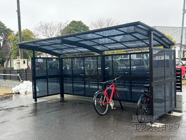 茨城県潮来市のYKKAPのサイクルポート アリュース ミニ パーク 600タイプ 単体 積雪～20cm対応 施工例