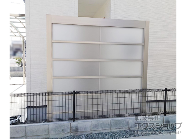 広島県福山市ののフェンス・柵 Gスクリーン 横格子タイプ パネル6段 施工例