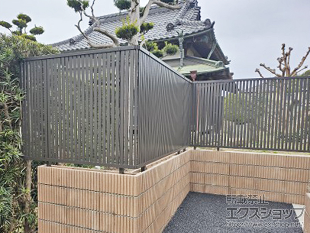 千葉県印旛郡栄町ののフェンス・柵 フェンスAB TS1型 縦スリット1 フリーポールタイプ 施工例
