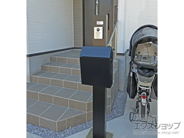 埼玉県越谷市のLIXIL(リクシル)のポスト・門柱・宅配ボックス 機能門柱FP セット1 施工例