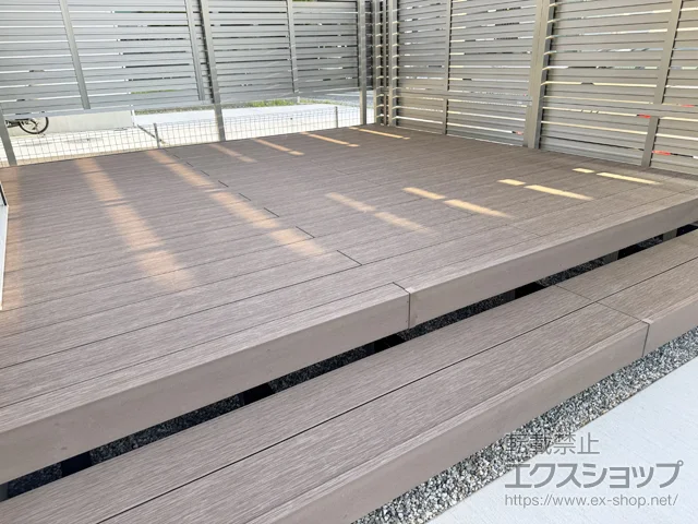 愛知県日進市のYKKAPのウッドデッキ リウッドデッキ S EG+段床セット　側面段床1段 施工例