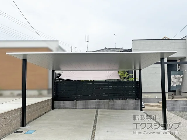 静岡県富士市のYKKAPのカーポート プレーンルーフ 600タイプ 2台用 単体セット ツートーン 積雪～20cm対応 施工例