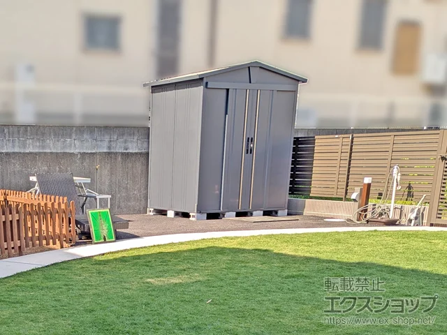 埼玉県熊谷市のタクボの物置 三角屋根仕様ガーデニング物置 リジュー LEISURE 1832×1540×2212 LSN-1815-N-YK 施工例