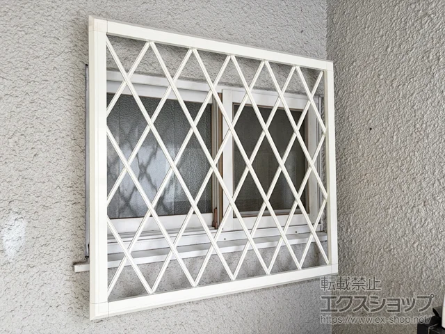 兵庫県西宮市の四国化成のカーゲート ラチス面格子2LA 壁付 施工例