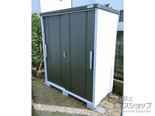 東京都八王子市のサンキンの物置 クール 一般型 1700×900×1947（EC-1790） EC-1790-GK 施工例