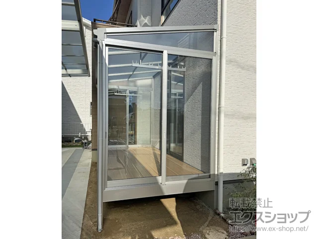 香川県高松市ののテラス囲い・サンルーム、カーポート ソラリアテラス囲い F型 床納まり ランマ無 ノーマルタイプ 積雪～20cm対応 ＊ガラス組込み仕様 施工例