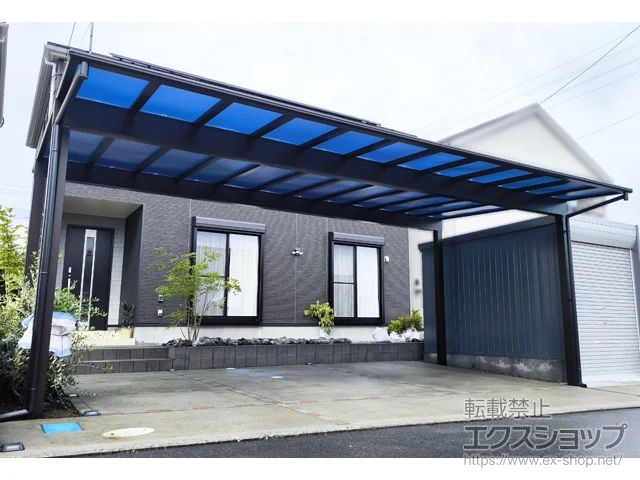 静岡県富士宮市のYKKAPのカーポート エフルージュ FIRST 600タイプ 3台用 積雪～20cm対応 施工例