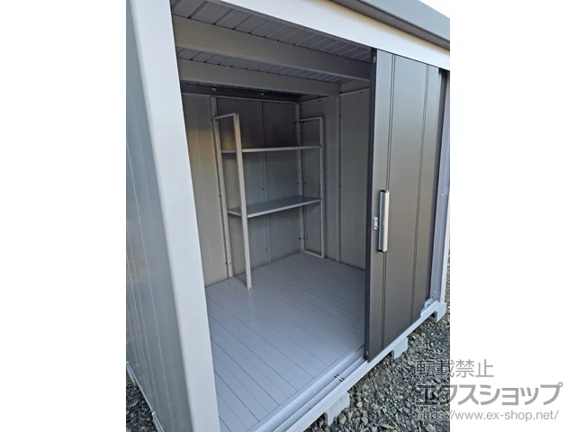 島根県出雲市のサンキンの物置・収納・屋外倉庫 レスパス (GK) 一般型 2289×1768×2100（EL-2217） EL-2217(GK)-GK 施工例
