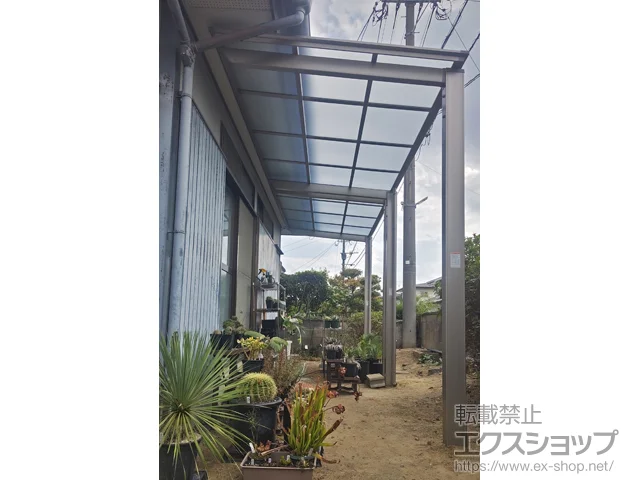 福岡県遠賀郡遠賀町のLIXIL(リクシル)のテラス屋根 フーゴF 独立テラスタイプ 連棟 積雪～20cm対応 施工例