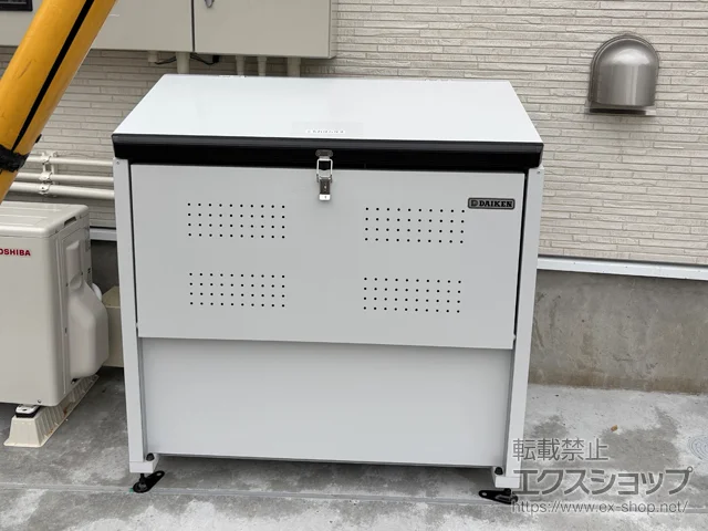 東京都品川区の四国化成のカーゲート ゴミ収集庫クリーンストッカー CKE-1005W型（容量400L） 施工例