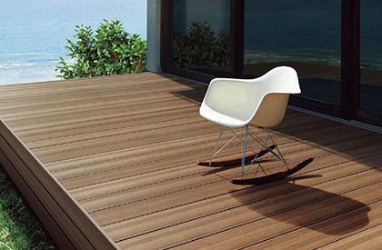 �������L����